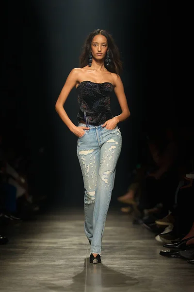 Look 65